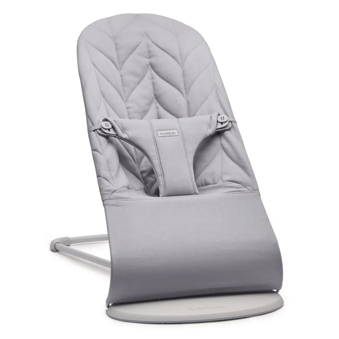 BabyBjorn - Balansoar Bliss Light Grey cu aspect delicat de petala, tesatura matlasata